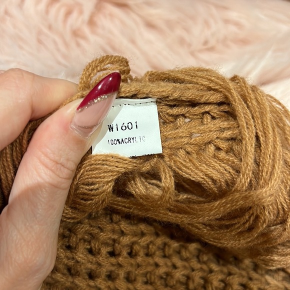 Tan brown size medium / large distressed sweater dress - Picture 4 of 5